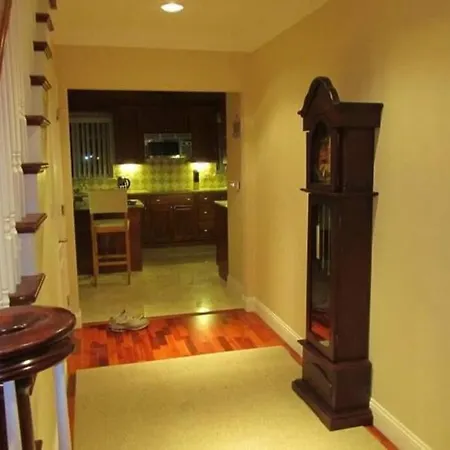 Magnificent 4bedroom On Greenway In Westport, Mayo *